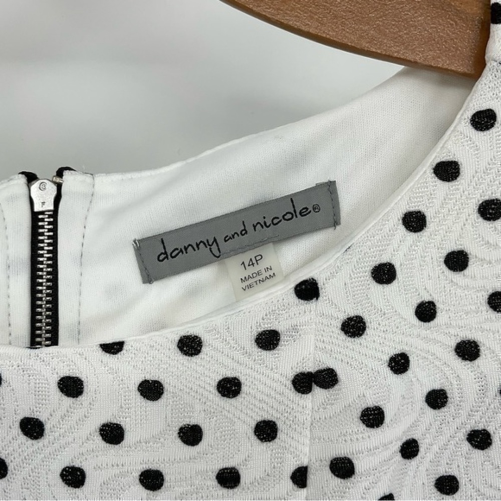 Danny & Nicole White Dress with Black Polka Dots Size 14P NWT E10 - Picture 4 of 11